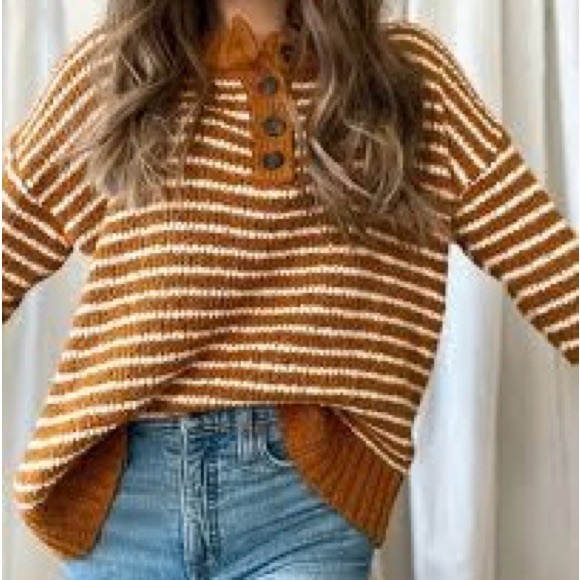 American Eagle Outfitters Sweaters - American Eagle Striped Henley Knit Sweater - Jegging Fit - Mustard & White